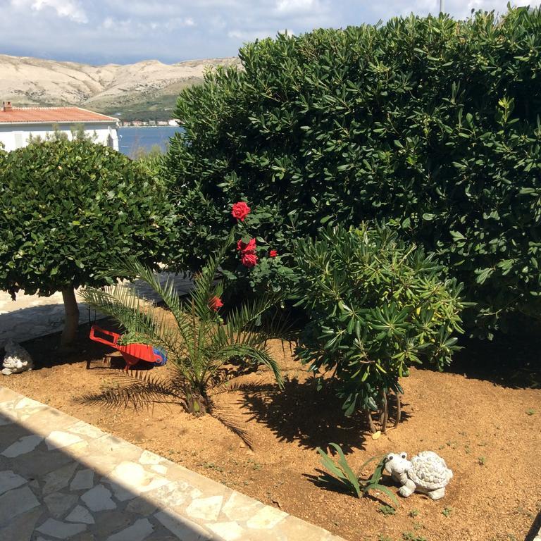 Island Of Pag Holiday Apartments Esterno foto