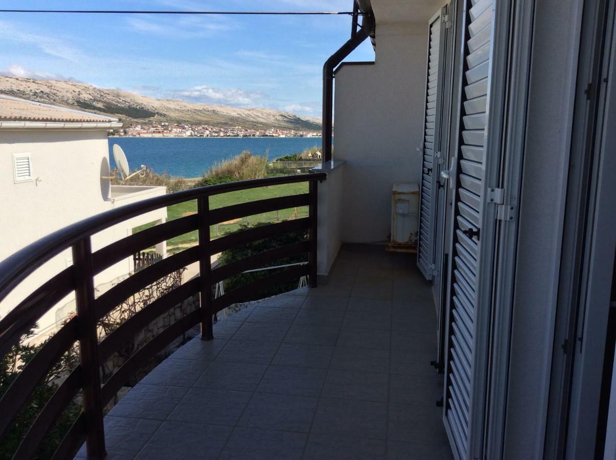 Island Of Pag Holiday Apartments Esterno foto