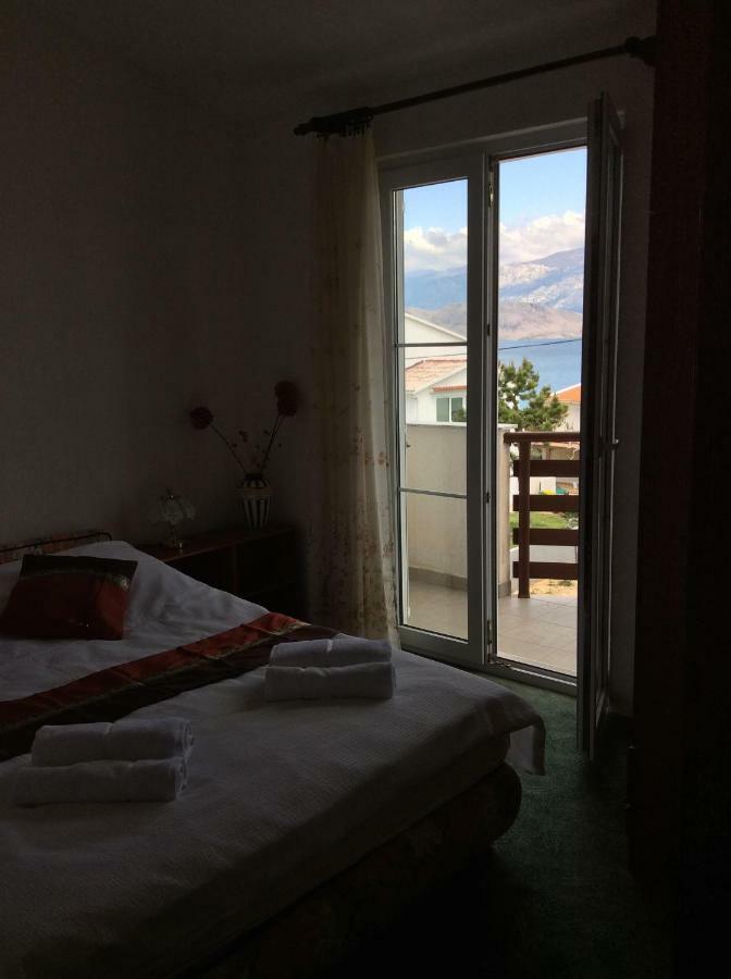 Island Of Pag Holiday Apartments Esterno foto